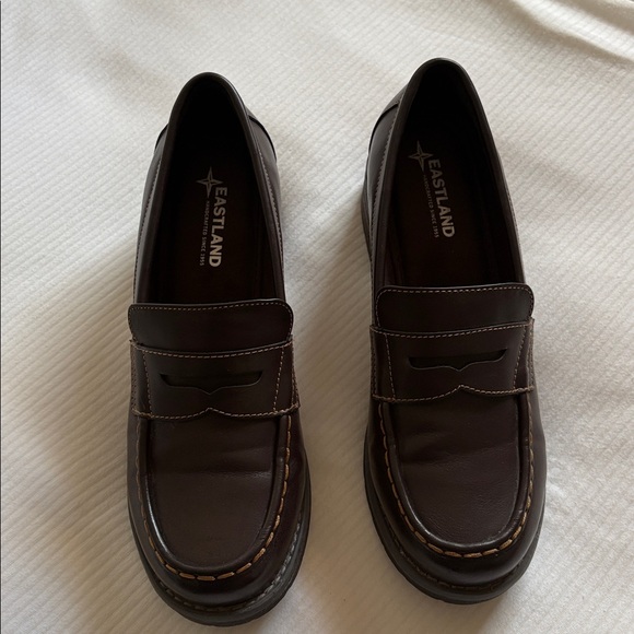 Eastland Dark Brown Leather Shoes - Picture 2 of 6
